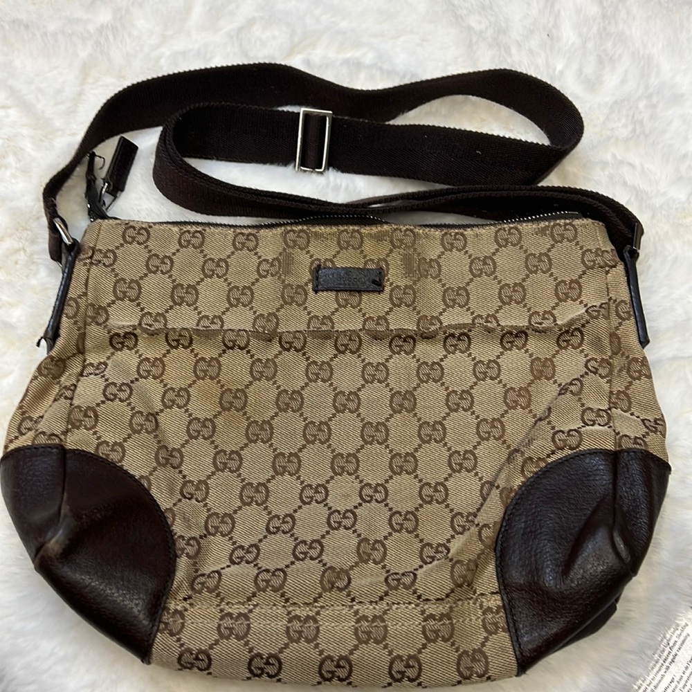 Gucci crossbody bag